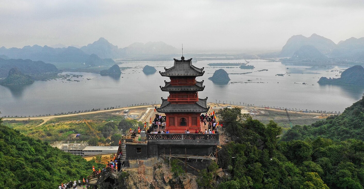 Trẩy hội Chùa Hương: Bến Đục - Suối Yến - Chùa Thiên Trù - Động Hương Tích - Ảnh 2